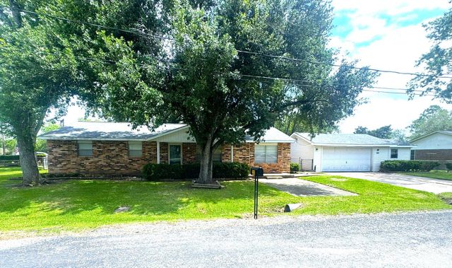 203 Franklin Road, Wharton, TX 77488
