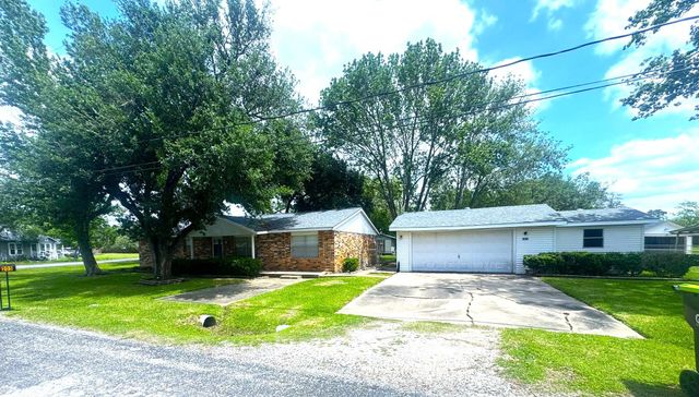 203 Franklin Road, Wharton, TX 77488