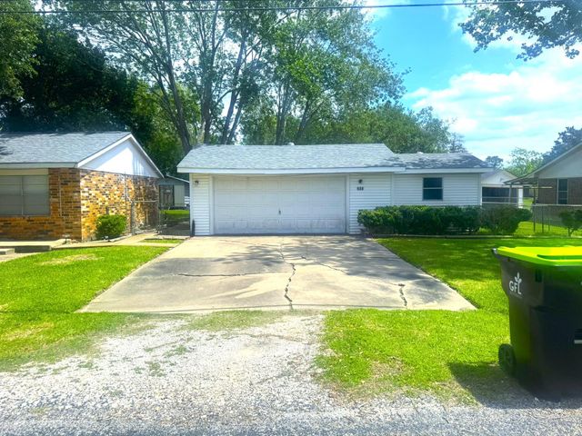 203 Franklin Road, Wharton, TX 77488