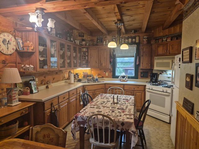 N4034 Brown Deer Drive, Brodhead, WI 53520
