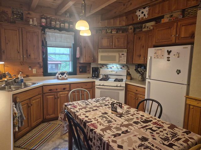 N4034 Brown Deer Drive, Brodhead, WI 53520