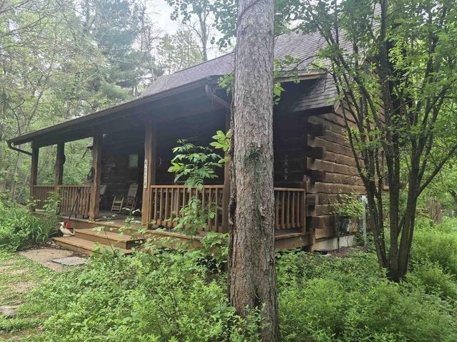 N4034 Brown Deer Drive, Brodhead, WI 53520