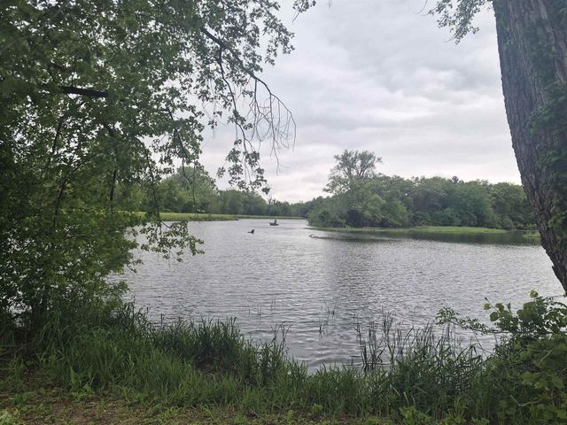 N4034 Brown Deer Drive, Brodhead, WI 53520
