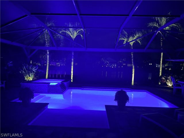 6475 Warwick AVE, Naples, FL 34113