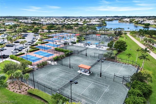 6475 Warwick AVE, Naples, FL 34113