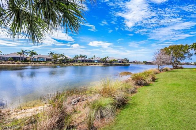 6475 Warwick AVE, Naples, FL 34113