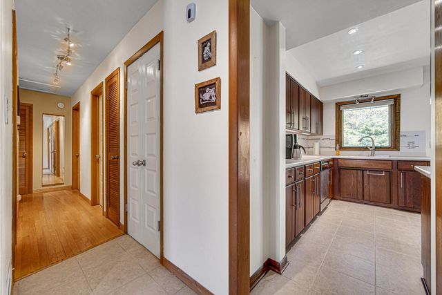 95 Diana Road, Ogden Dunes, IN 46368
