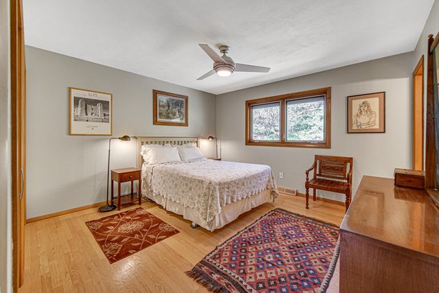95 Diana Road, Ogden Dunes, IN 46368