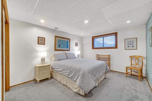 95 Diana Road, Ogden Dunes, IN 46368