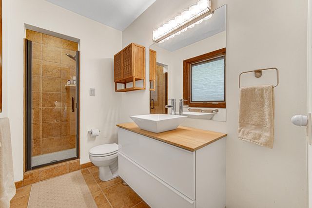95 Diana Road, Ogden Dunes, IN 46368
