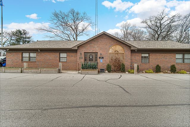 95 Diana Road, Ogden Dunes, IN 46368