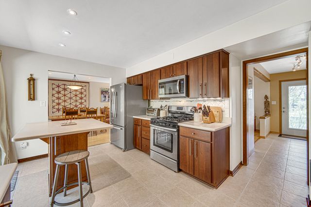 95 Diana Road, Ogden Dunes, IN 46368