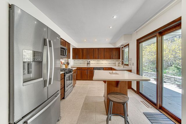 95 Diana Road, Ogden Dunes, IN 46368