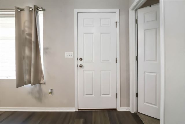 696 Saydi Street, Elkins, AR 72727