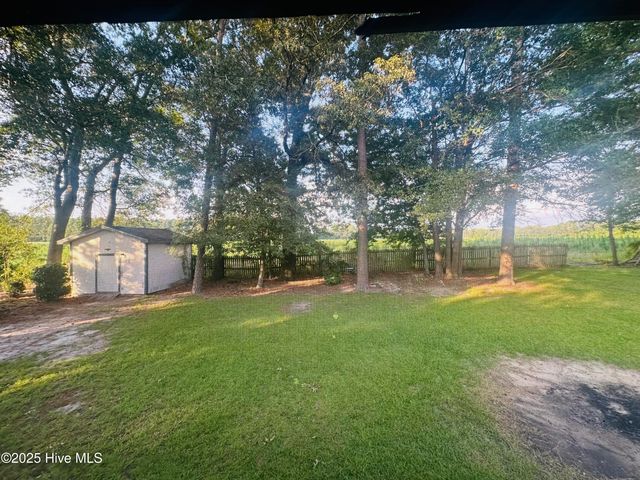 2833 Lisa Lane, Kinston, NC 28504