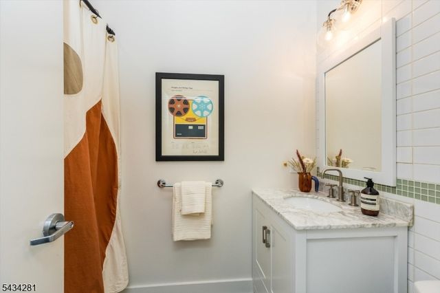 25 Clark Street 205, Glen Ridge Boro Twp., NJ 07028