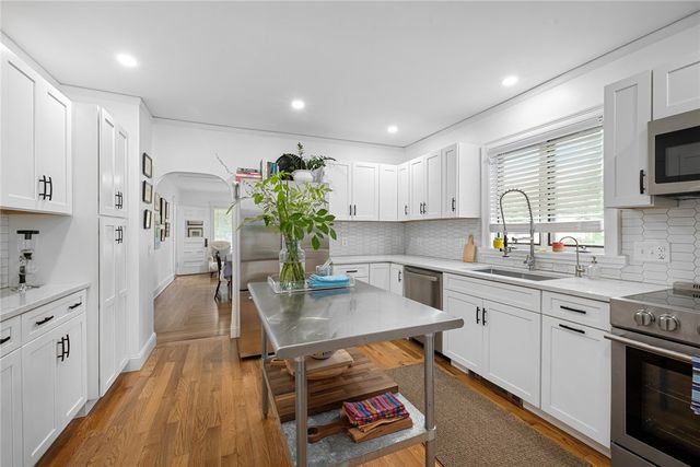 480 Church Avenue, Warwick, RI 02889