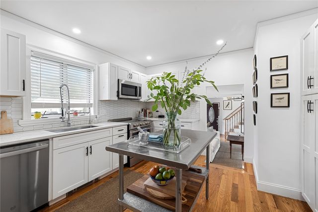 480 Church Avenue, Warwick, RI 02889
