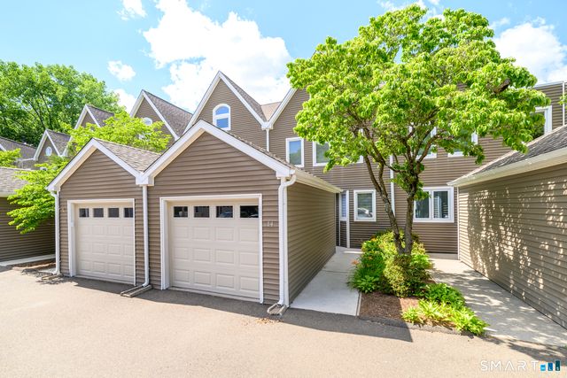 566 Newfield Avenue 14, Stamford, CT 06905