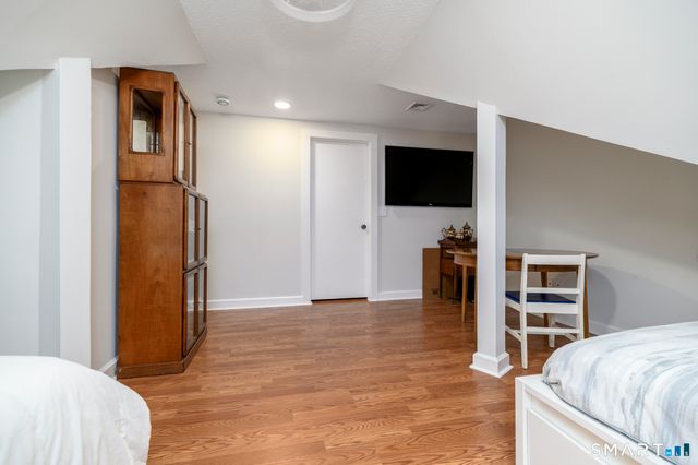 566 Newfield Avenue 14, Stamford, CT 06905