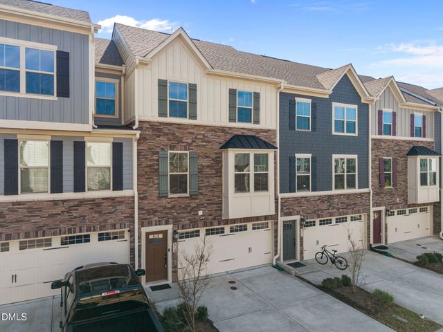 816 Channing Park Circle, Cary, NC 27519