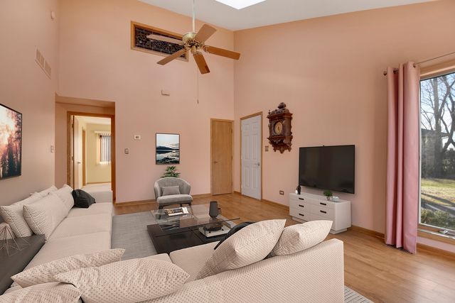 14000 108th Avenue, Orland Park, IL 60467