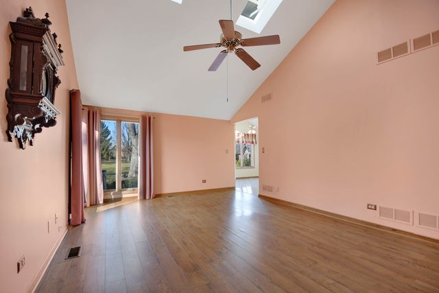 14000 108th Avenue, Orland Park, IL 60467