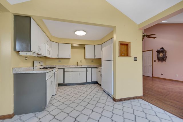 14000 108th Avenue, Orland Park, IL 60467