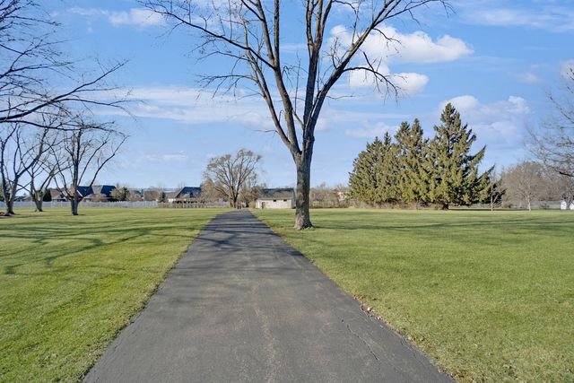 14000 108th Avenue, Orland Park, IL 60467