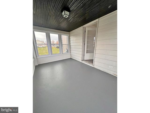 916 FOREST ST, Dover, DE 19904