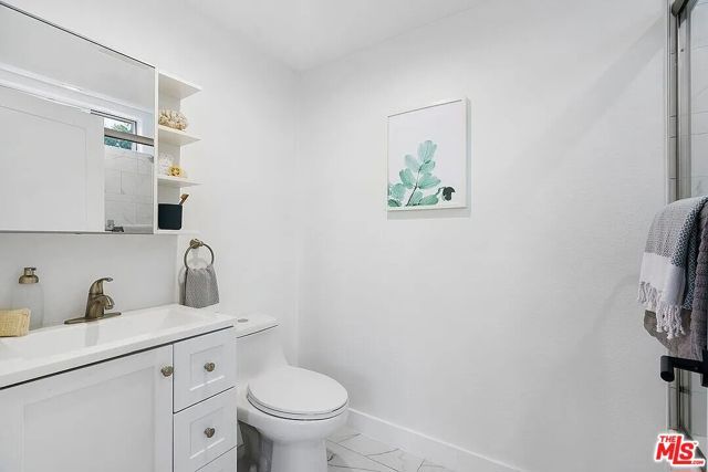 842 11th St 1, Santa Monica, CA 90403