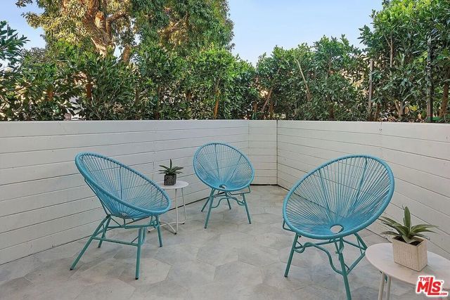 842 11th St 1, Santa Monica, CA 90403