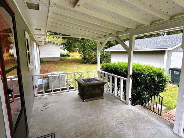 121 Hunt NE Drive, Calhoun, GA 30701