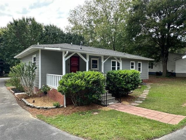 121 Hunt NE Drive, Calhoun, GA 30701