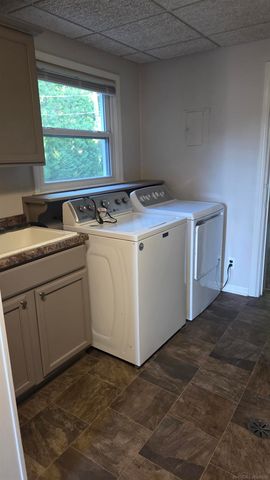 37344 Woodland Street, New Baltimore, MI 48047