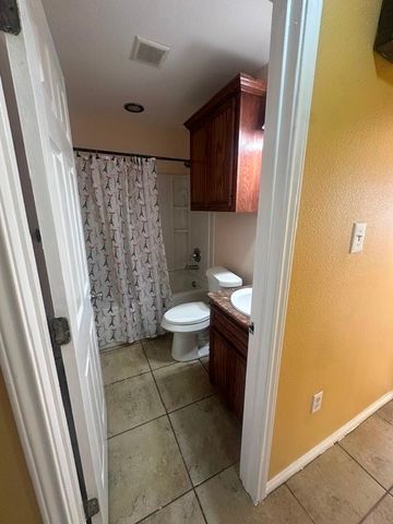 3042 Masterson Dr, Corpus Christi, TX 78415