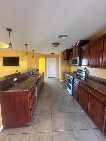3042 Masterson Dr, Corpus Christi, TX 78415