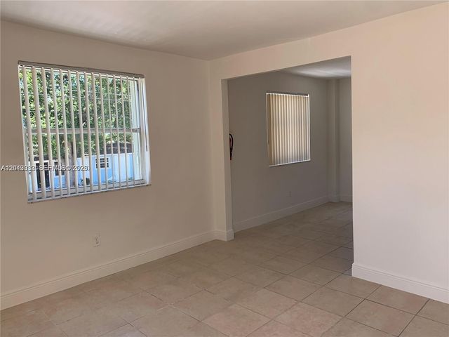 4245 NW 24th Avenue, Miami, FL 33142