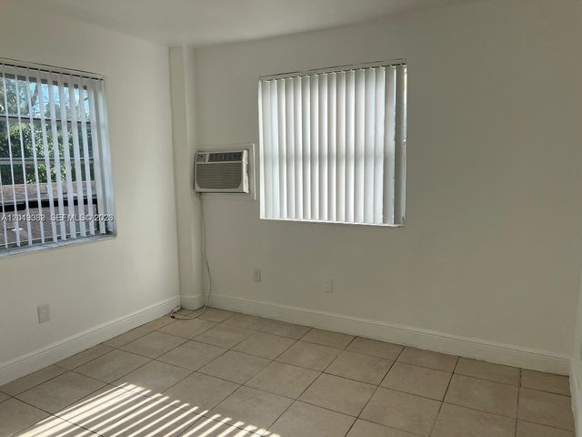 4245 NW 24th Avenue, Miami, FL 33142