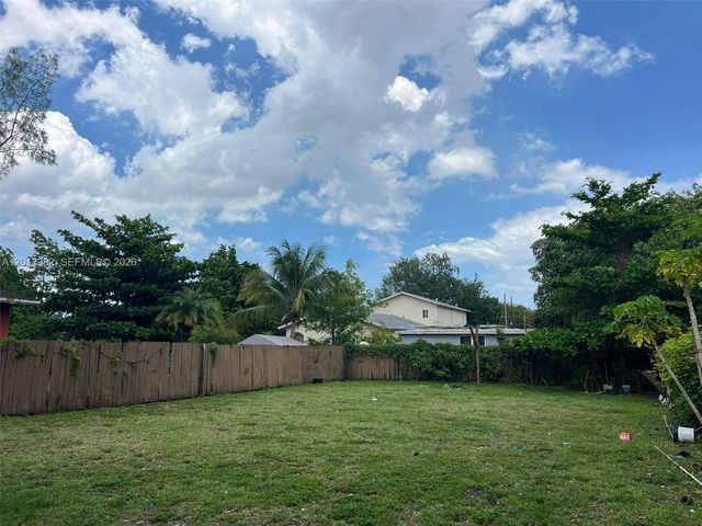 4245 NW 24th Avenue, Miami, FL 33142