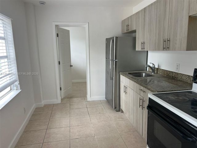4245 NW 24th Avenue, Miami, FL 33142
