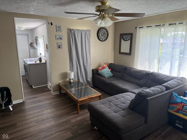 901 Columbia Avenue, Alexandria, IN 46001
