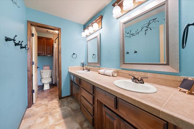 21142 Highlander Ridge Drive, Edmond, OK 73012