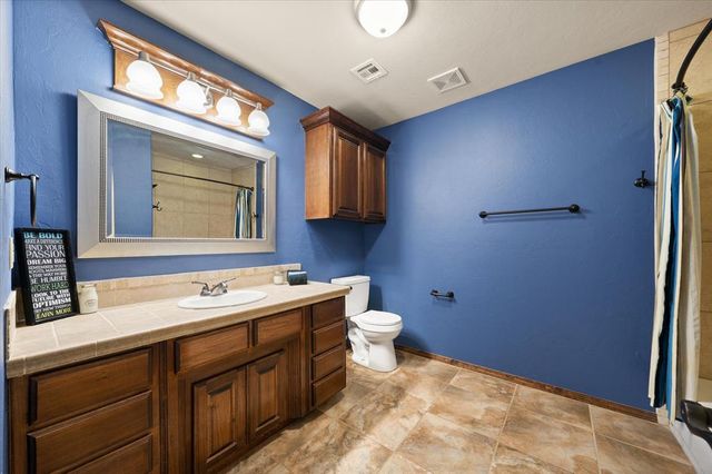 21142 Highlander Ridge Drive, Edmond, OK 73012