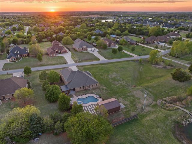 21142 Highlander Ridge Drive, Edmond, OK 73012