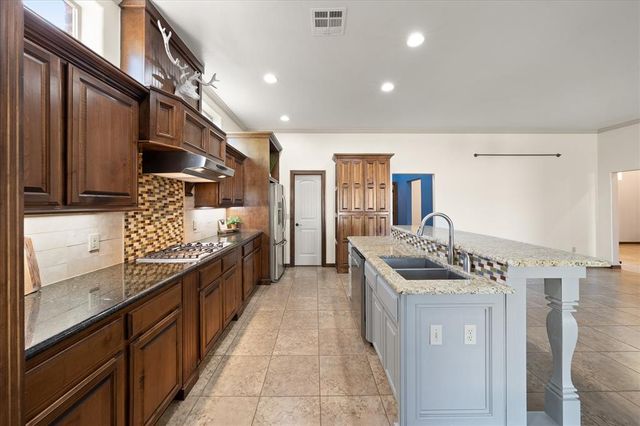 21142 Highlander Ridge Drive, Edmond, OK 73012