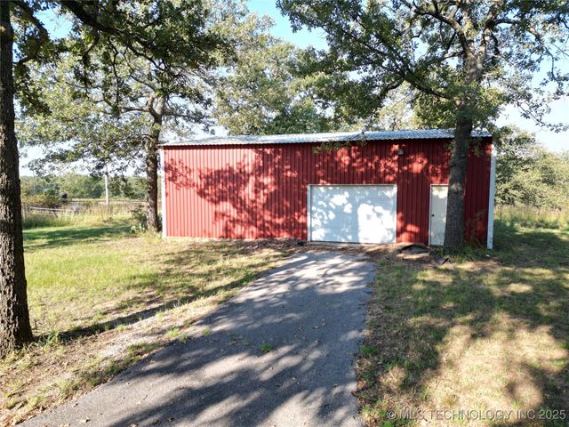 435 Oak Creek Road, Wilson, OK 73463