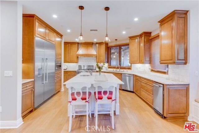 5230 Quakertown Avenue, Woodland Hills (los Angeles), CA 91364