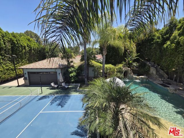 5230 Quakertown Avenue, Woodland Hills (los Angeles), CA 91364