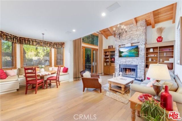 5230 Quakertown Avenue, Woodland Hills (los Angeles), CA 91364
